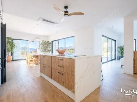 Sale, house, 240m², Kavač, Kotor - image 11