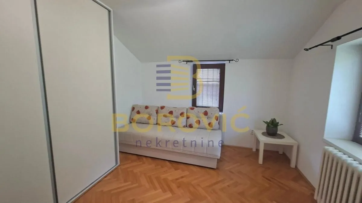 Izdavanje, trosoban stan, 100m², Senjak, Beograd