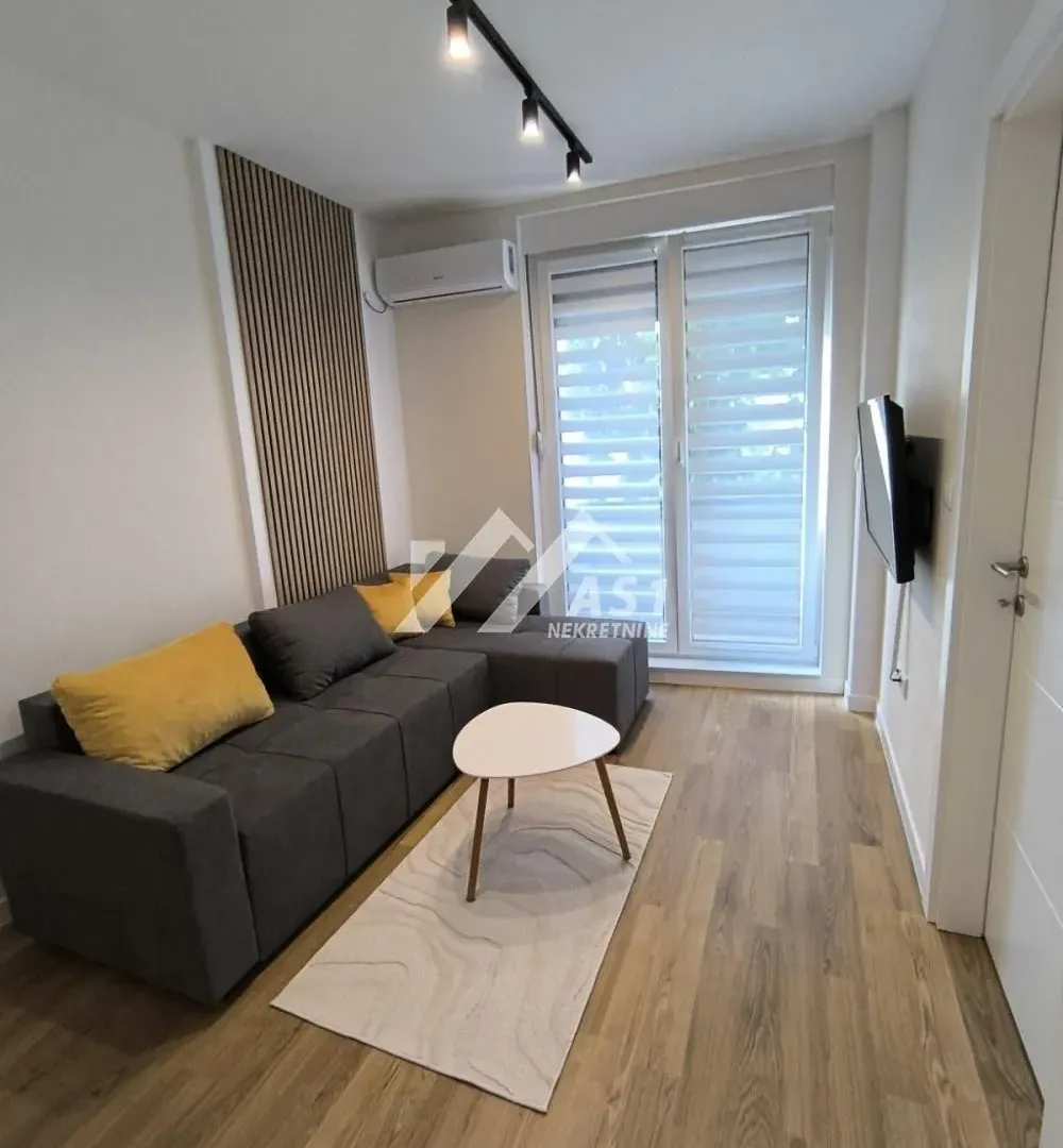 Izdavanje, jednosoban stan, 36m², Podbara, Novi Sad Sve Podlokacije
