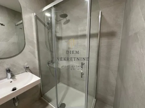 Izdavanje, jednosoban stan, 47m², Central Point, Podgorica - image 7