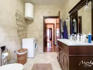 Sale, two bedroom apartment, 97m², Prčanj, Kotor - image 10