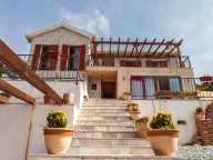 Prodaja, kuća, 210m², Zagora, Kotor - image 1