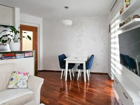Prodaja, dvosoban stan, 56m², Stari Aerodrom, Podgorica - image 2