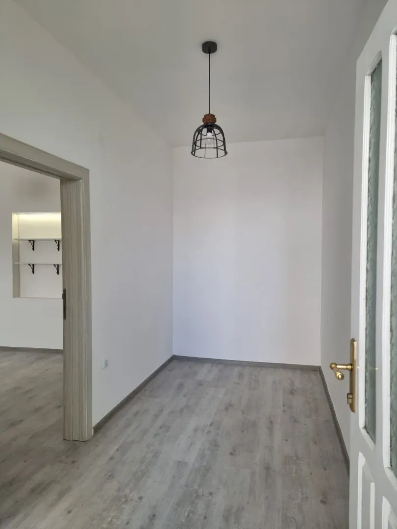 Rent, office space, 60m², Stari Aerodrom, Podgorica