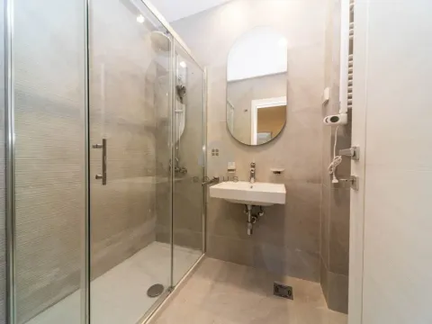 Izdavanje, dvosoban stan, 70m², Central Point, Podgorica - image 7