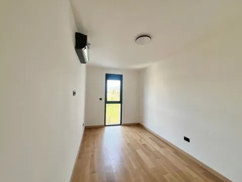 Prodaja, trosoban stan, 169m², Zagorič, Podgorica - image 10