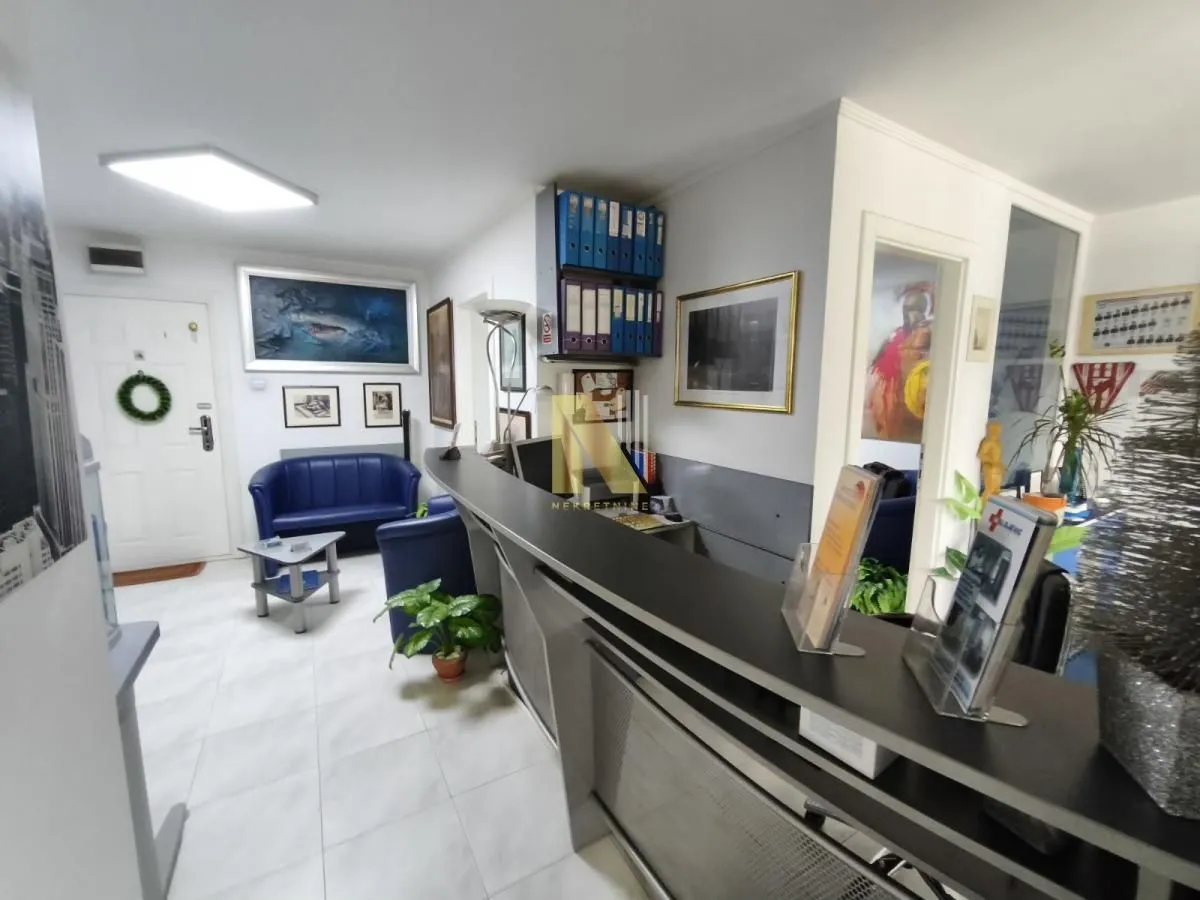 Rent, office space, 54m², Grbavica, Novi Sad Sve Podlokacije