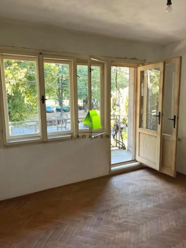 Prodaja, četvorosoban stan, 79m², Pantelej, Niš