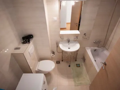 Rent, two bedroom apartment, 54m², Centar, Budva - image 10