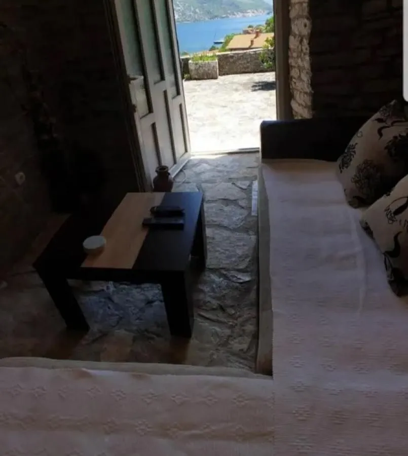 Rent, house, 170m², Kostanjica, Kotor