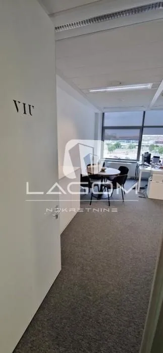 Rent, office space, 772m², Novi Beograd Blok 67, Novi Beograd Sve Podlokacije