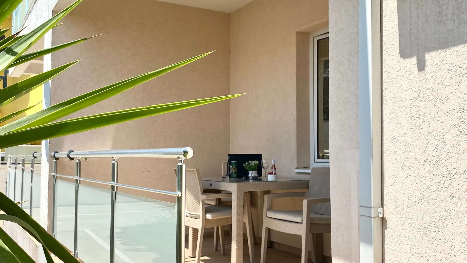 Daily-rent, one bedroom apartment, 50m², Centar, Bar