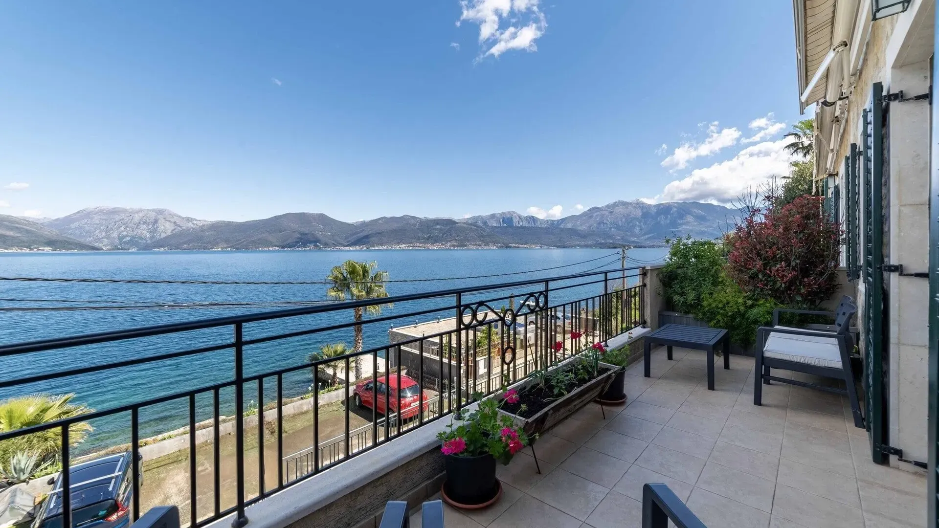 Prodaja, trosoban stan, 122m², Krašići, Tivat
