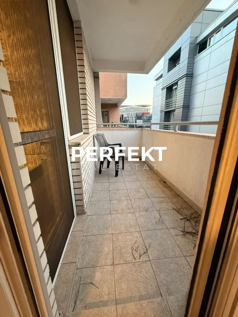 Izdavanje, jednosoban stan, 38m², Novi Beograd Blok 22, Novi Beograd Sve Podlokacije