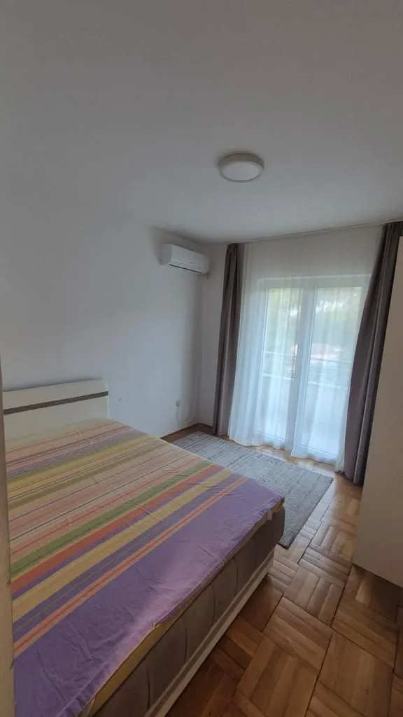 Rent, three bedroom apartment, 88m², Bečići, Budva
