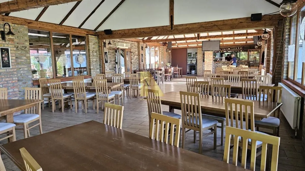 Prodaja, kuća, 230m², Srbobran, Novi Sad