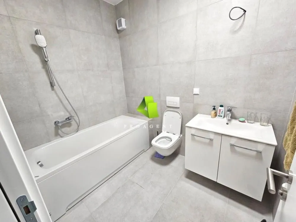 Prodaja, četvorosoban stan, 156m², Medijana, Niš
