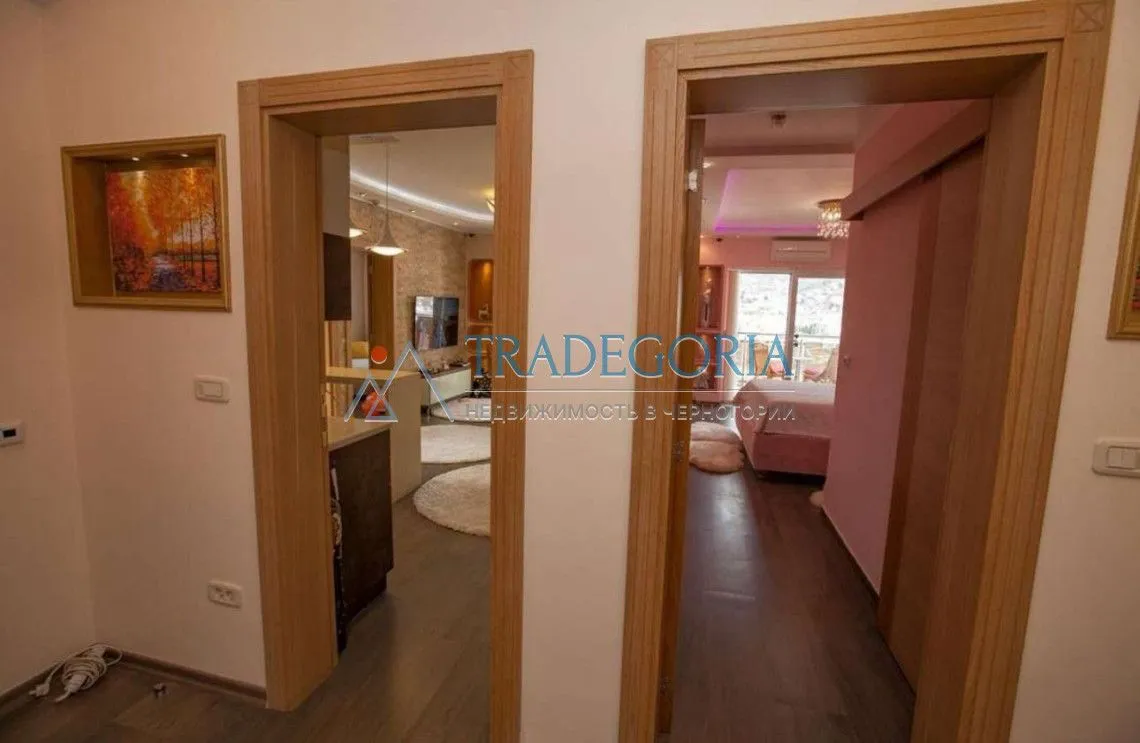Prodaja, trosoban stan, 100m², Bar, Crna Gora