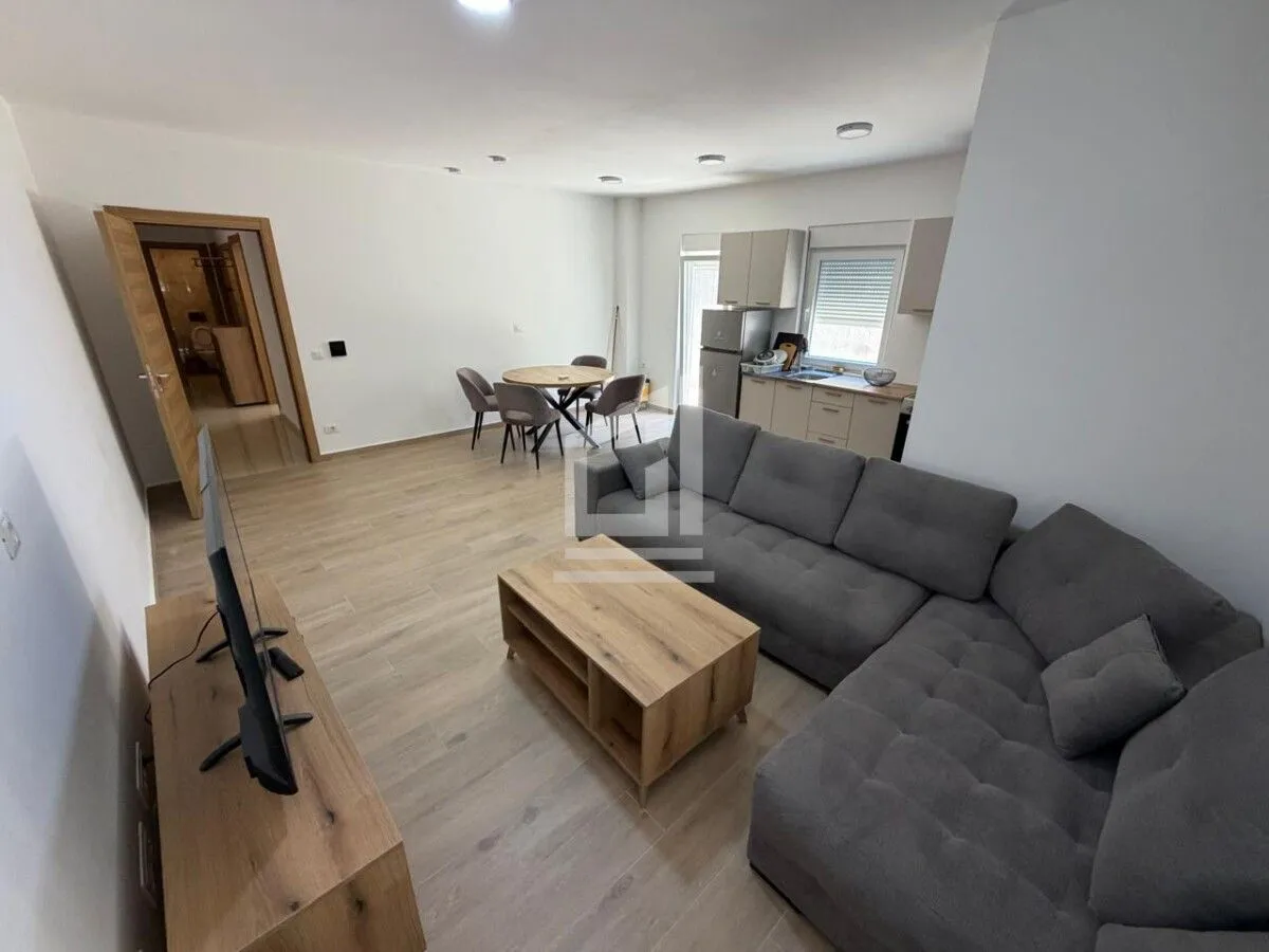 Rent, two bedroom apartment, 87m², Stari Aerodrom, Podgorica