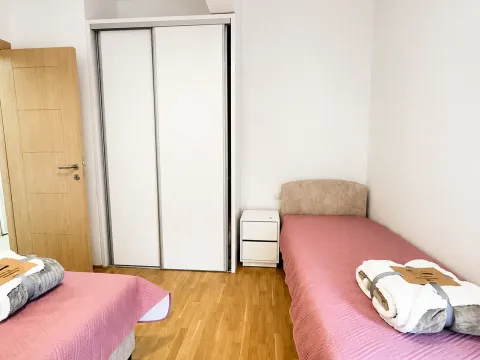 Rent, two bedroom apartment, 72m², Blok 9, Podgorica - image 10