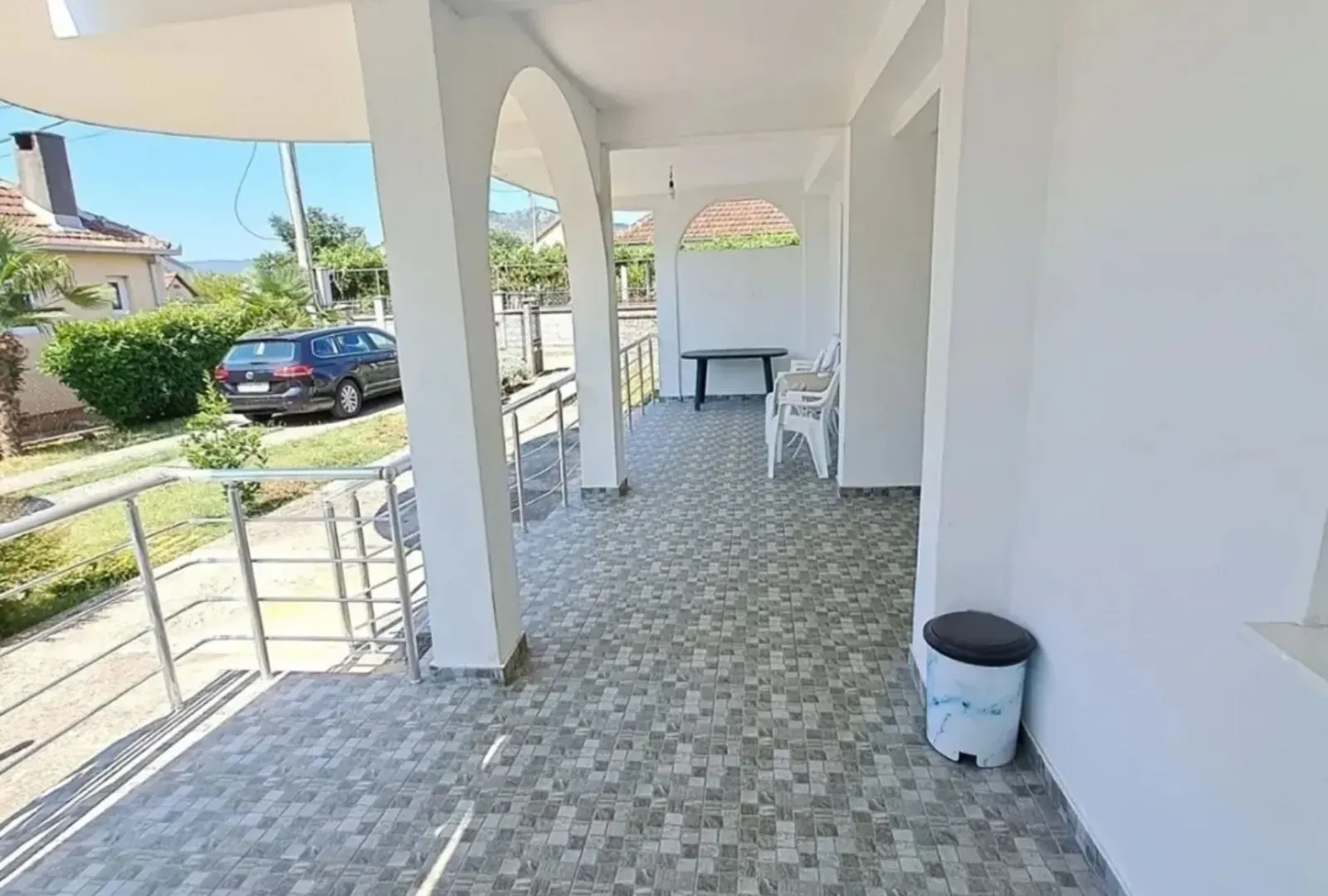 Rent, house, 130m², Tološi, Podgorica