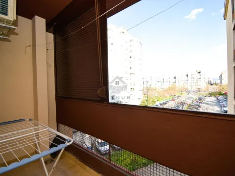 Rent, three bedroom apartment, 100m², Blok 6, Podgorica - image 7