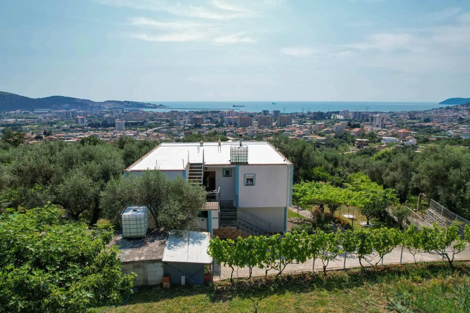 Sale, house, 154m², Bar, Crna Gora