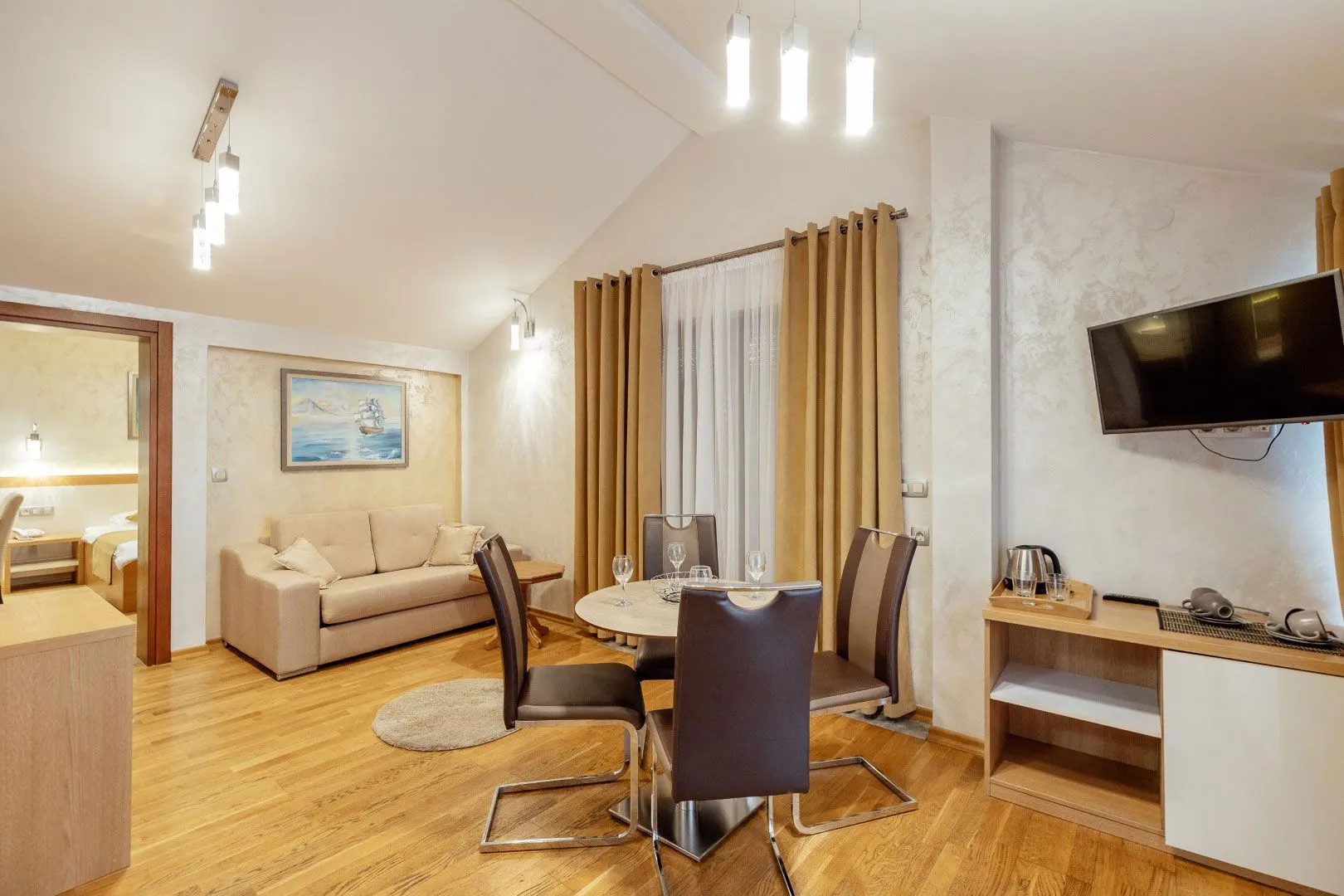 Prodaja, ugostiteljski objekat, 748m², Bijela, Herceg Novi