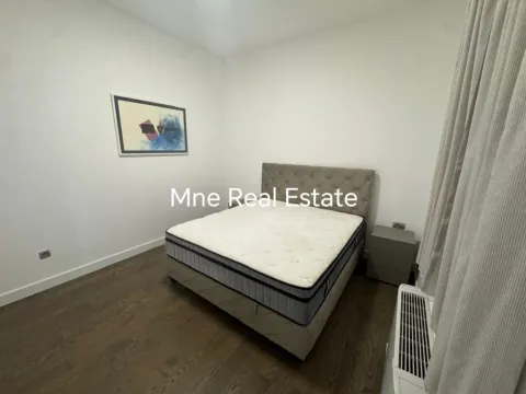 Izdavanje, kuća, 230m², Vranići, Podgorica - image 5