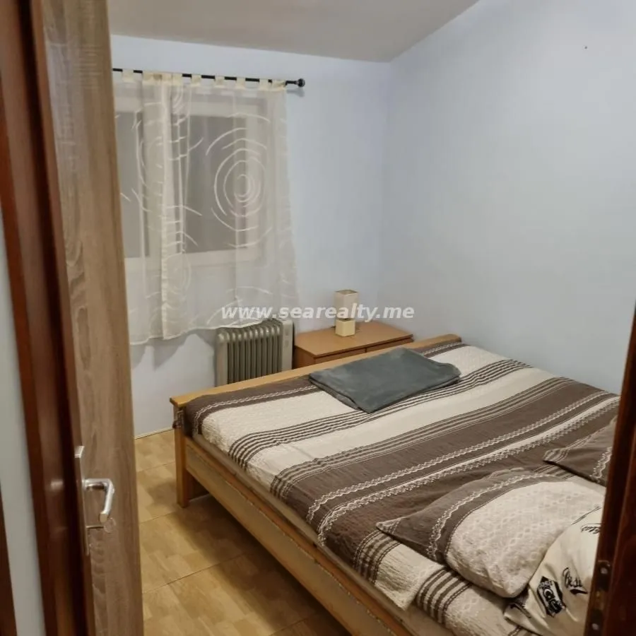 Rent, apartment, 103m², Centar, Tivat