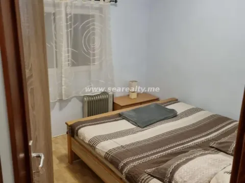 Izdavanje, stan, 103m², Centar, Tivat - image 14