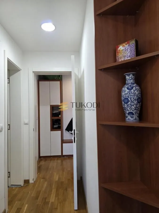 Prodaja, četvorosoban stan, 114m², Sremska Kamenica, Petrovaradin