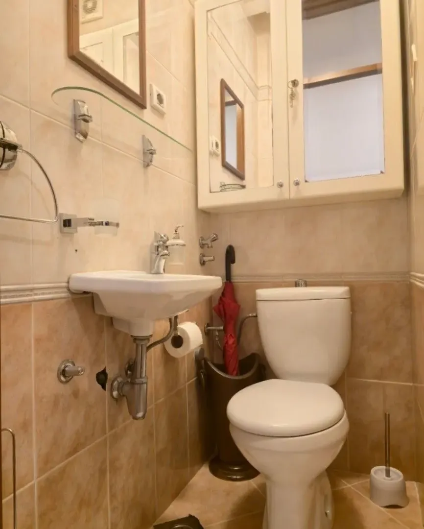 Prodaja, trosoban stan, 130m², Stari Aerodrom, Podgorica