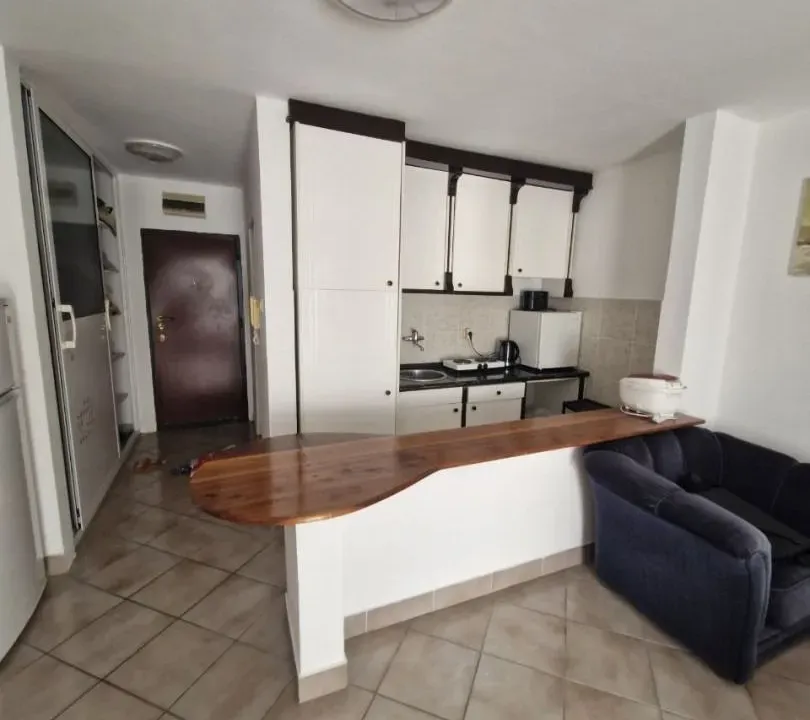 Prodaja, jednosoban stan, 45m², Sveti Stefan, Budva