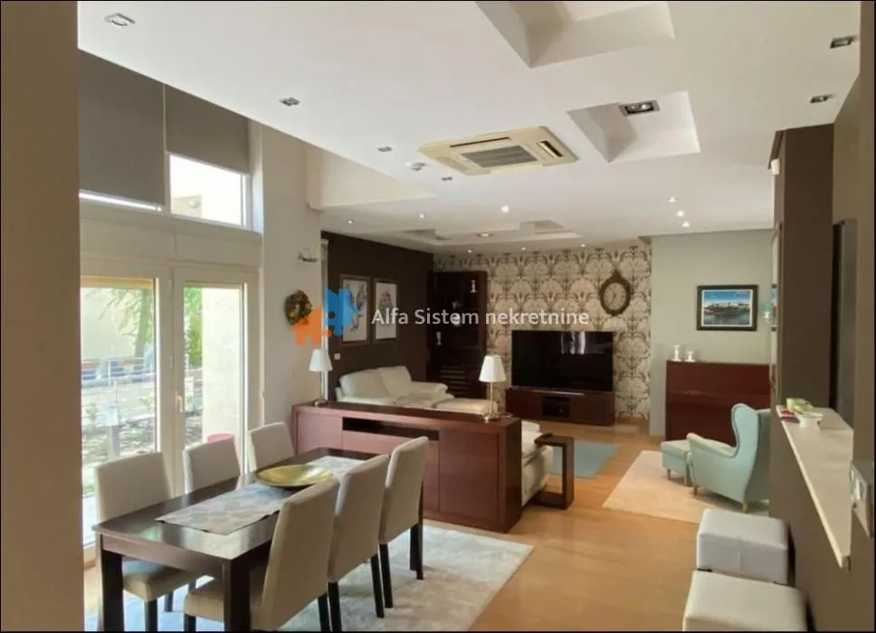 Rent, house, 320m², Savski Venac, Beograd
