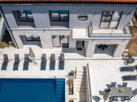 Sale, house, 250m², Mrčevac, Tivat - image 8