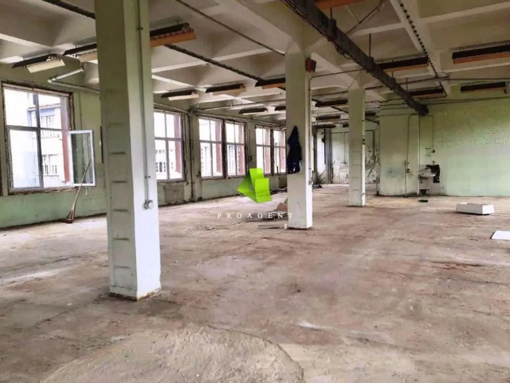 Rent, office space, 518m², Medijana, Niš