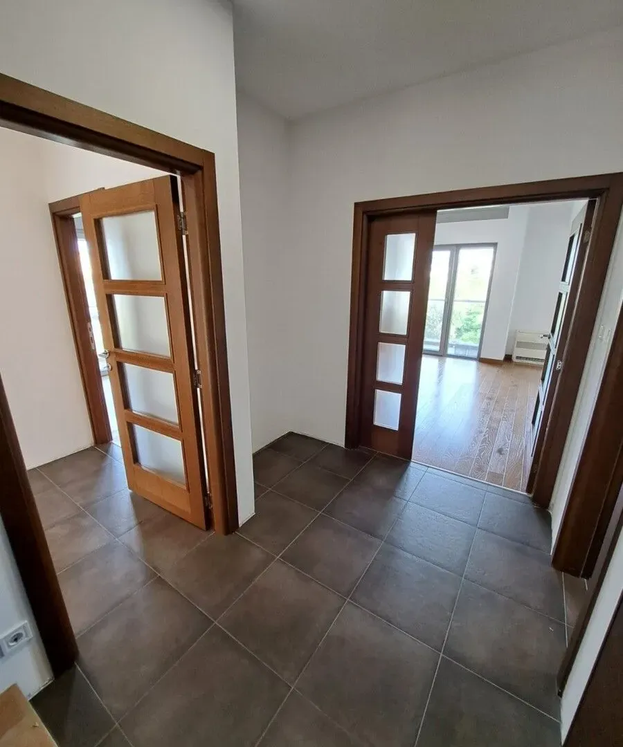Rent, office space, 80m², Zabjelo, Podgorica