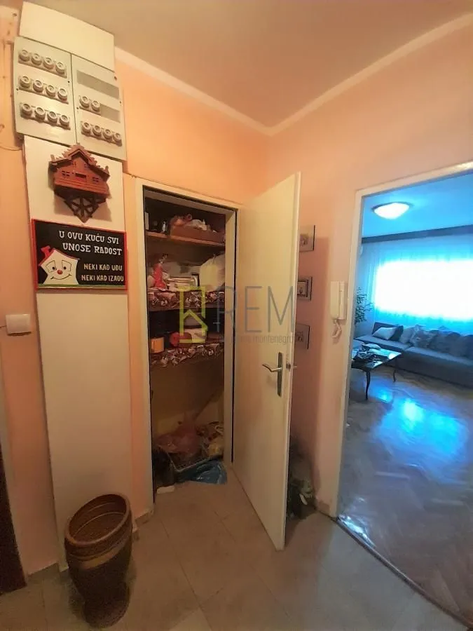 Prodaja, dvosoban stan, 63m², Lepa Kata, Podgorica