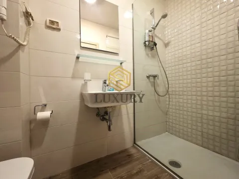Izdavanje, jednosoban stan, 48m², City Kvart, Podgorica - image 3