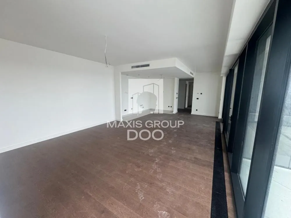 Sale, four bedroom apartment, 153m², Savski Venac, Beograd