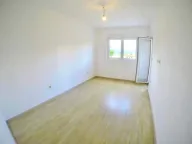 Izdavanje, trosoban stan, 70m², City Kvart, Podgorica - image 5