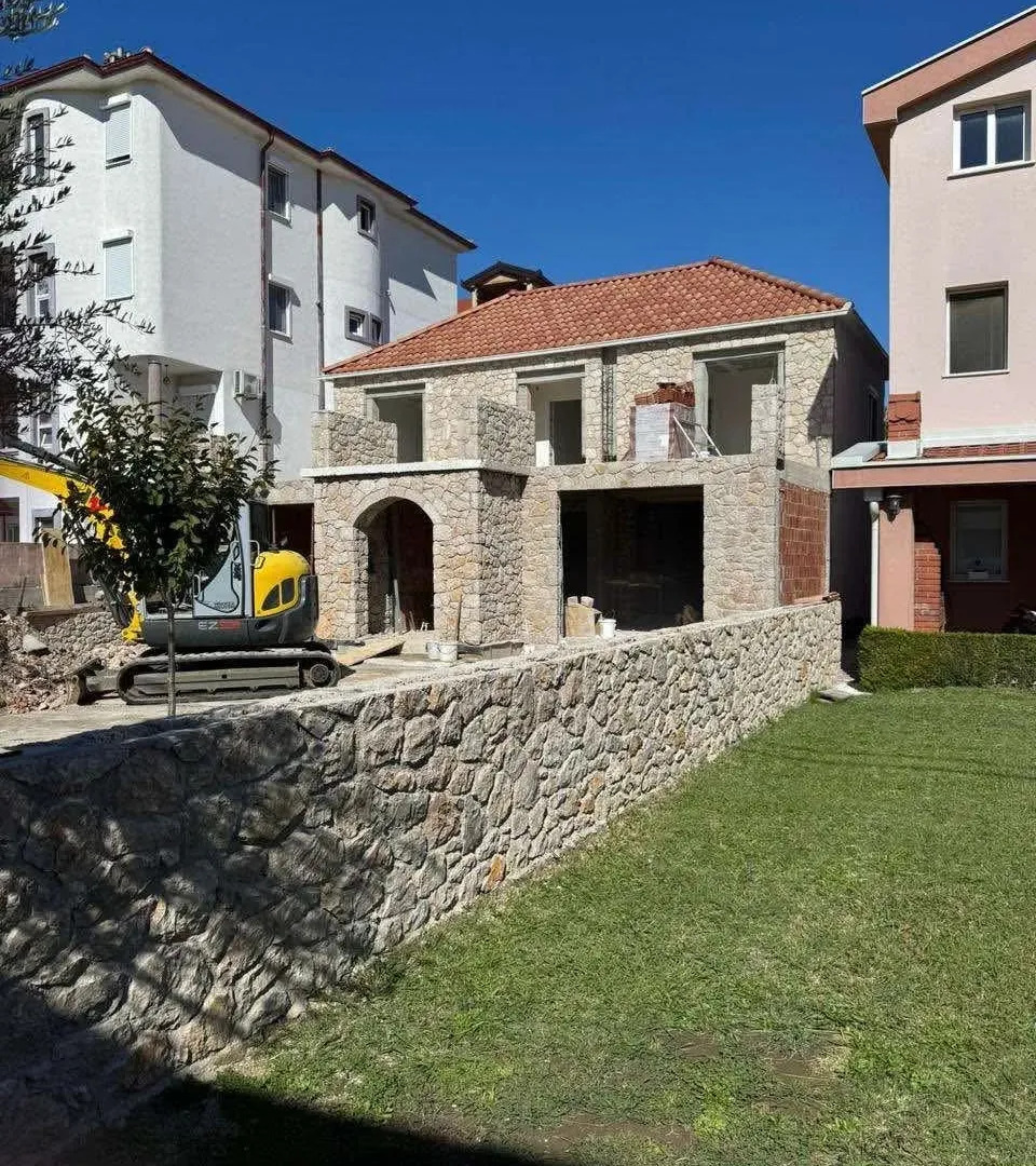 Sale, house, 260m², Centar, Ulcinj