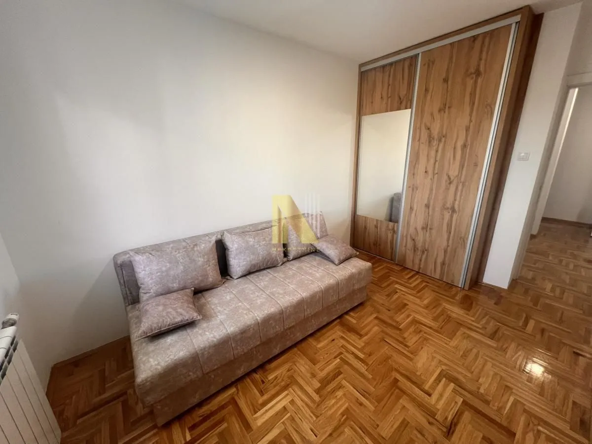 Izdavanje, jednosoban stan, 39m², Salajka, Novi Sad Sve Podlokacije