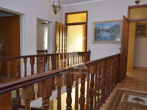 Sale, house, 240m², Dahna, Podgorica - image 24