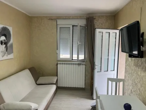 Izdavanje, stan, 40m², Igalo, Herceg Novi