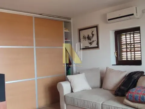 Prodaja, kuća, 150m², Sremska Kamenica, Petrovaradin - image 12