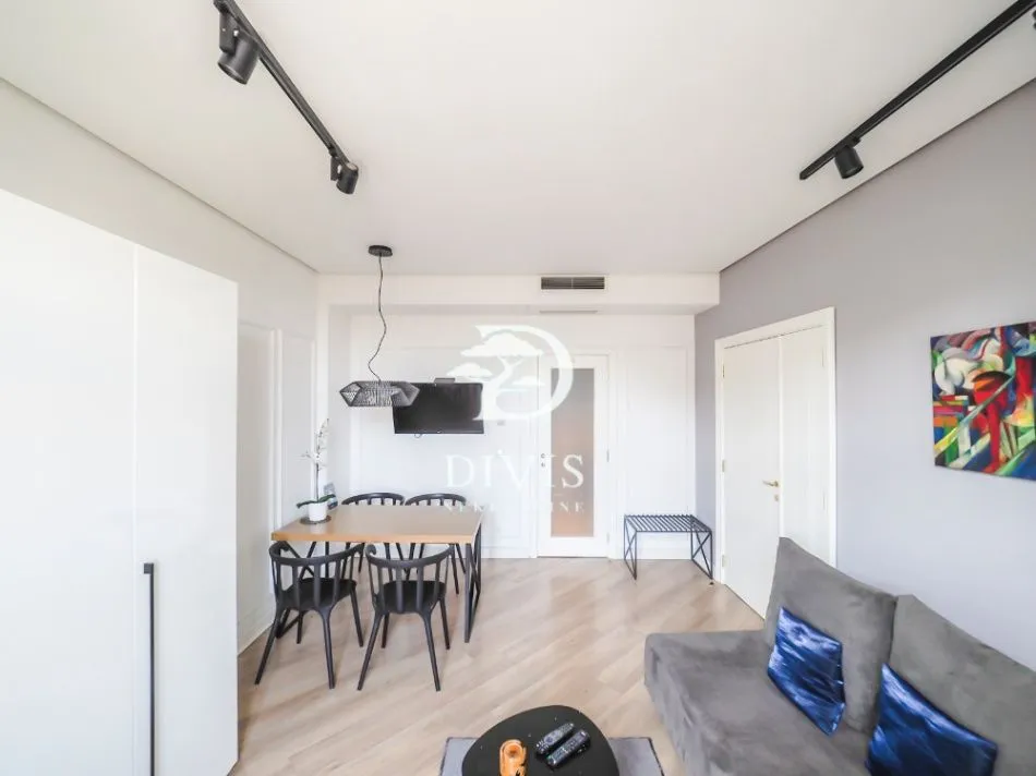Sale, three bedroom apartment, 74m², Stari Grad, Beograd