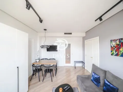 Prodaja, trosoban stan, 74m², Stari Grad, Beograd - image 2