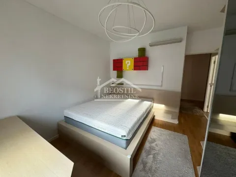 Izdavanje, trosoban stan, 64m², Zemun Sve Podlokacije, Beograd - image 10